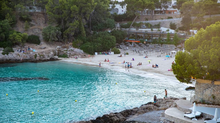 Mallorca: Die beliebte Baleareninsel will Strände nachts schließen.