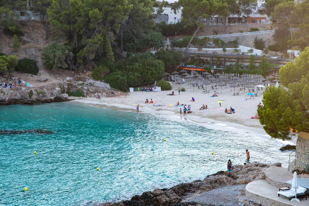 Mallorca: Die beliebte Baleareninsel will Strände nachts schließen.