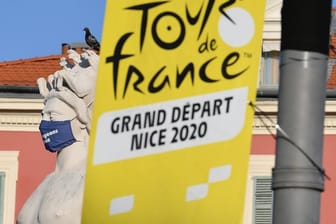 Es gibt etliche Corona-Maßnahmen bei der Tour de France.