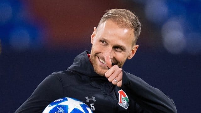 Benedikt Höwedes auf dem Spielfeld (Archivbild): Der ehemalige Nationalspieler wird Teil des Kuratoriums des Deutschen Fußballmuseum in Dortmund.