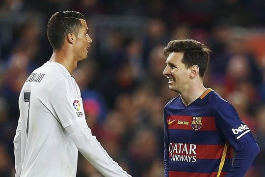 Bald Teamkollegen?: Cristiano Ronaldo (l) und Lionel Messi.