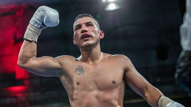 Profiboxer Jack Culcay bejubelt seinen Sieg und darf nun auf einen WM-Kampf hoffen. Profiboxer Jack Culcay bejubelt seinen Sieg und darf nun auf einen WM-Kampf hoffen.
