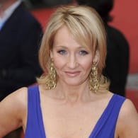 J K Rowling: Die "Harry Potter"-Autorin steht wegen vergangener Aussagen in der Kritik.