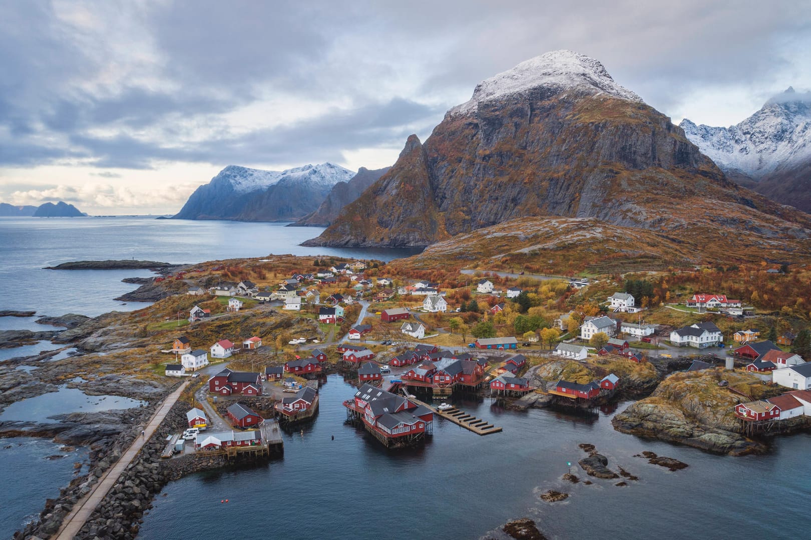 Ein kleiner Ort im norwegischen Nordland: Ab Ende August müssen Einreisende aus Deutschland wegen der Corona-Krise auch hier zuerst in die Quarantäne.