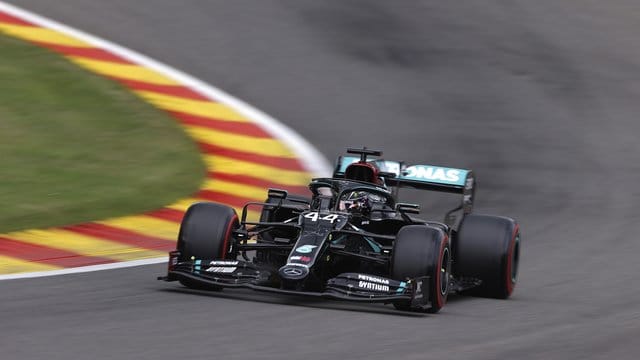 Lewis Hamilton holte sich die Pole - vor seinem Teamkollegen Valtteri Bottas. Lewis Hamilton holte sich die Pole - vor seinem Teamkollegen Valtteri Bottas.