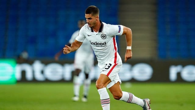 Frankfurts André Silva gelang im Test gegen Ajax nur der Anschlusstreffer. Frankfurts André Silva gelang im Test gegen Ajax nur der Anschlusstreffer.