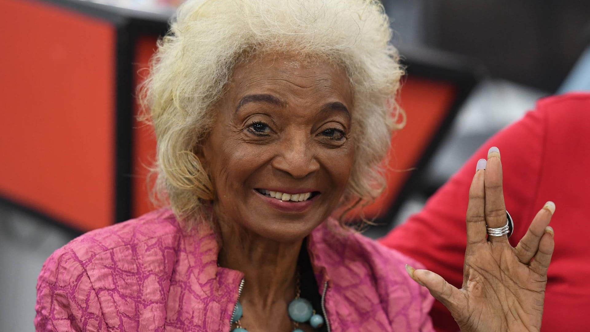 Nichelle Nichols: Die bei "Star Trek" als Lieutenant Uhura bekannt gewordene Schauspielerin stehe kurz vor dem Bankrott, so ihr Sohn in einem Interview.