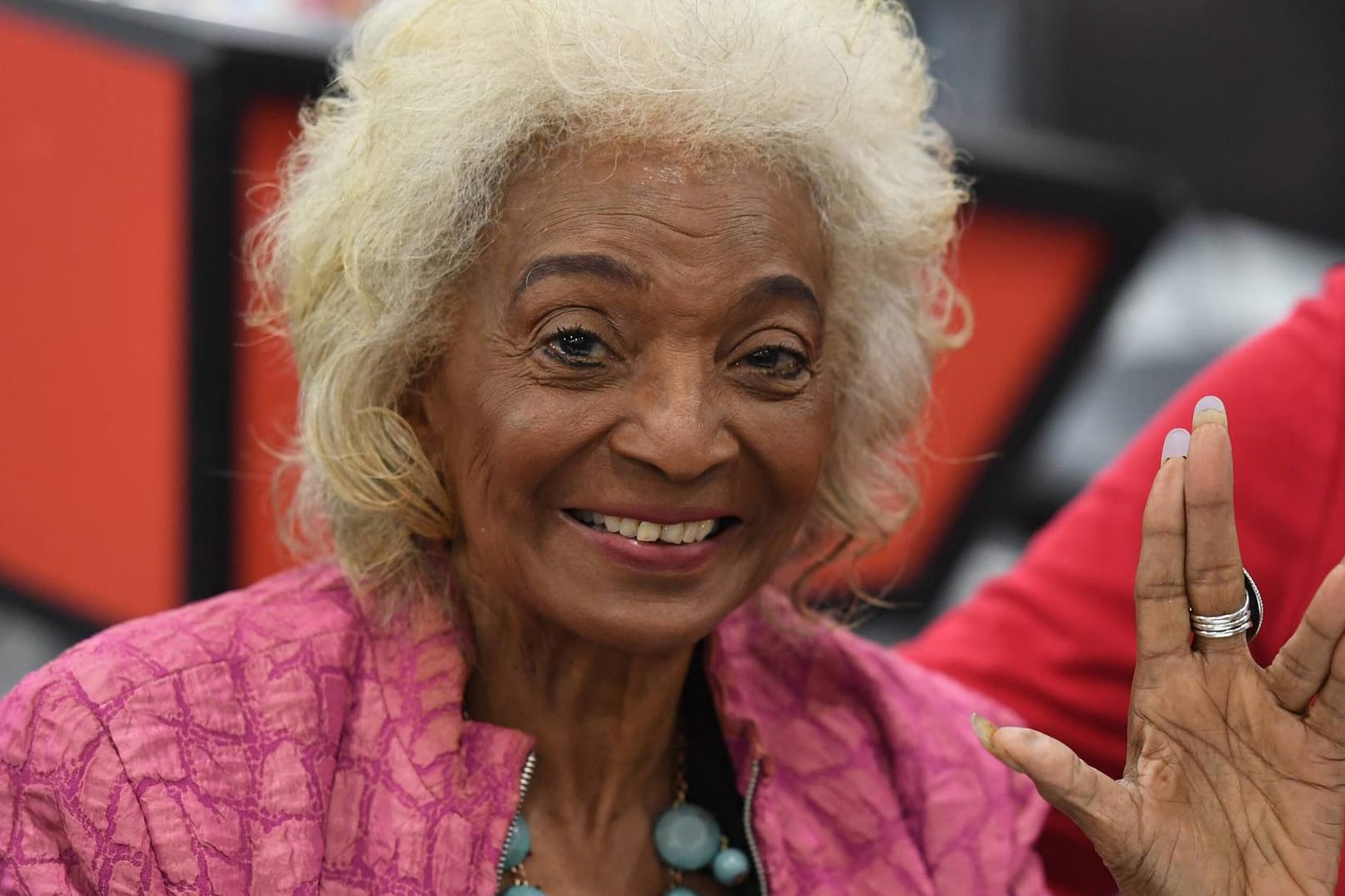 Nichelle Nichols: Die bei "Star Trek" als Lieutenant Uhura bekannt gewordene Schauspielerin stehe kurz vor dem Bankrott, so ihr Sohn in einem Interview.