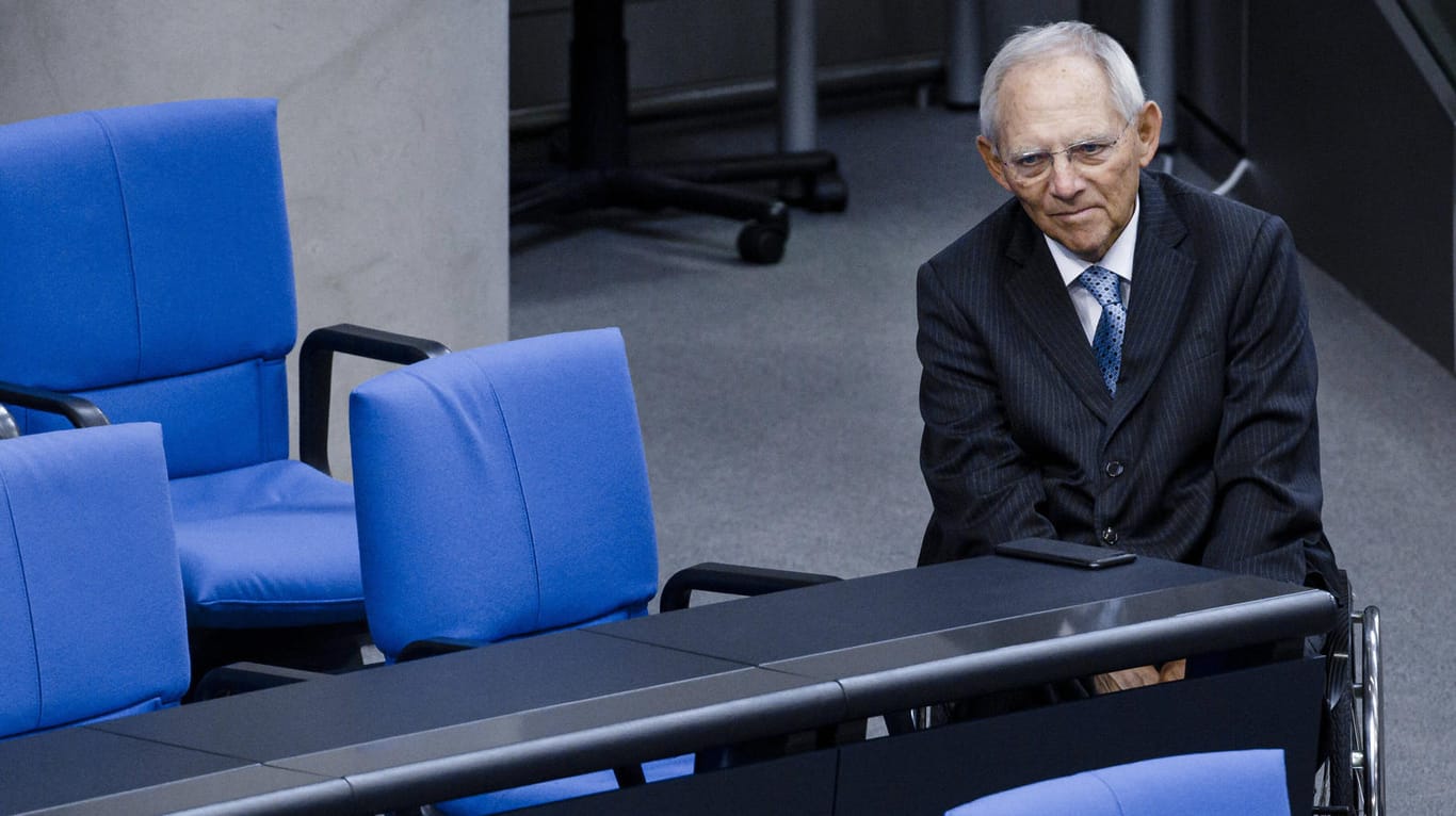 Wolfgang Schäuble: Der Bundestagspräsident hat eine Hausmitteilung für schärfere Corona-Maßnahmen versendet.