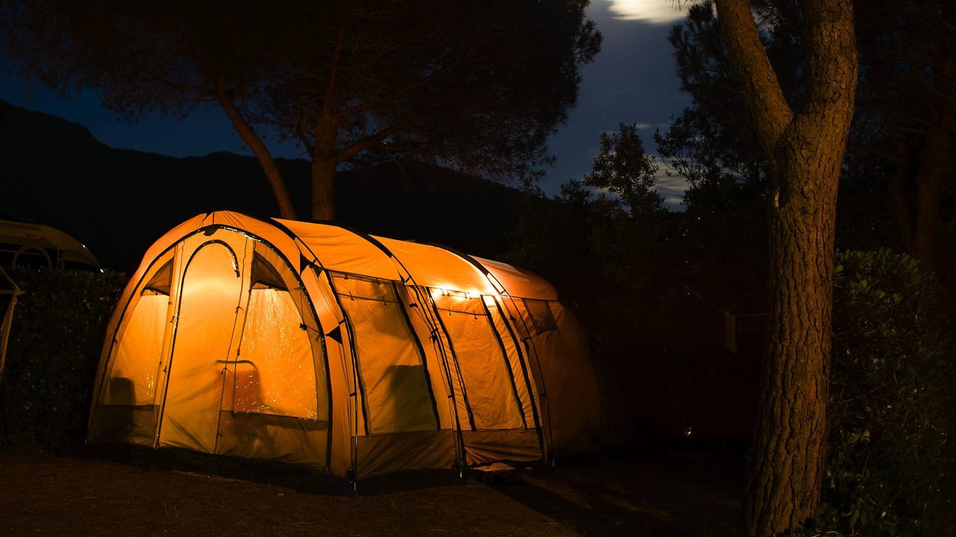 Campingplatz in Italien: In der Toskana hat eine umfallende Pappel zwei Schwestern erschlagen (Symbolfoto).