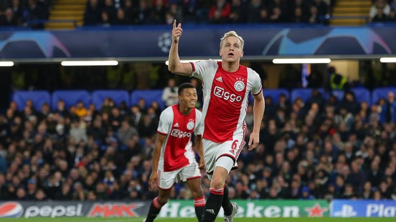 Medienberichten zufolge wechselt Donny van de Beek von Ajax Amsterdam zu Manchester United.
