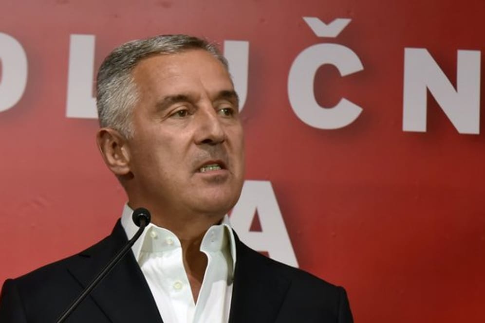 Milo Djukanovic, Präsident von Montenegro, spricht in der Parteizentrale.