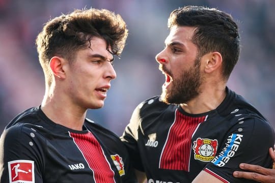 Werden Bayer Leverkusen wohl verlassen: Kai Havertz (l) und Kevin Volland.