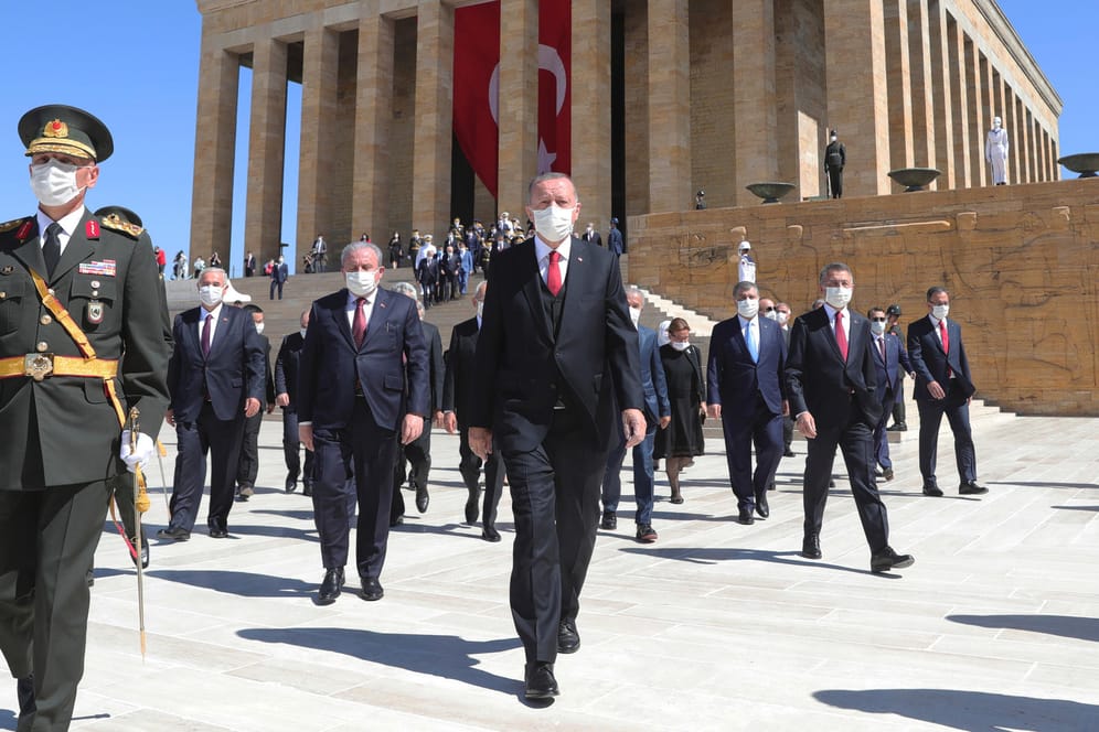 Demonstriert seine Machtansprüche in der Region: Der türkische Präsident Erdogan, hier vor dem Mausoleum von Staatsgründer Mustafa Kemal Atatürk in Ankara.