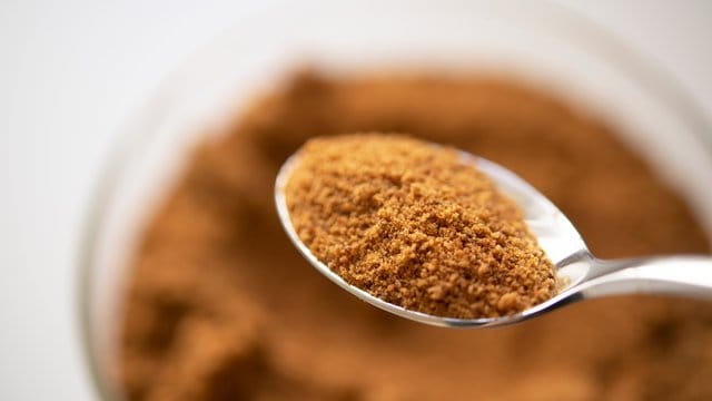 Mit einer schönen Karamell-Note: Kokosblütenzucker kann für Desserts und Kuchen verwendet werden. Mit einer schönen Karamell-Note: Kokosblütenzucker kann für Desserts und Kuchen verwendet werden.