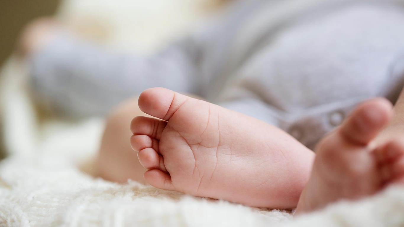 Baby: Der Geburtsmonat kann handfeste Auswirkungen auf das Leben eines Menschen haben.