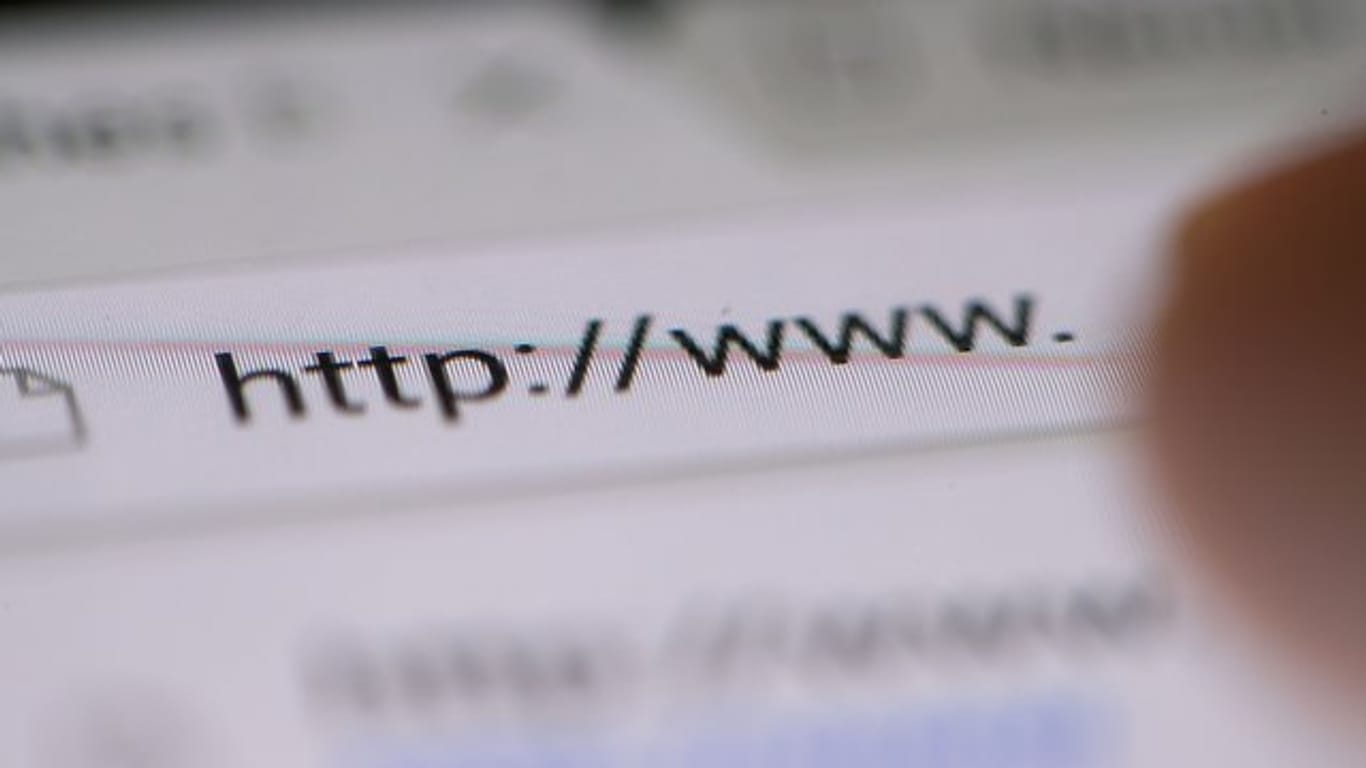 Cyberkriminelle locken Anwender im Web verstärkt auf gefälschte Websites von großen internationalen Marken-Unternehmen und Zahlungsdienstleistern.