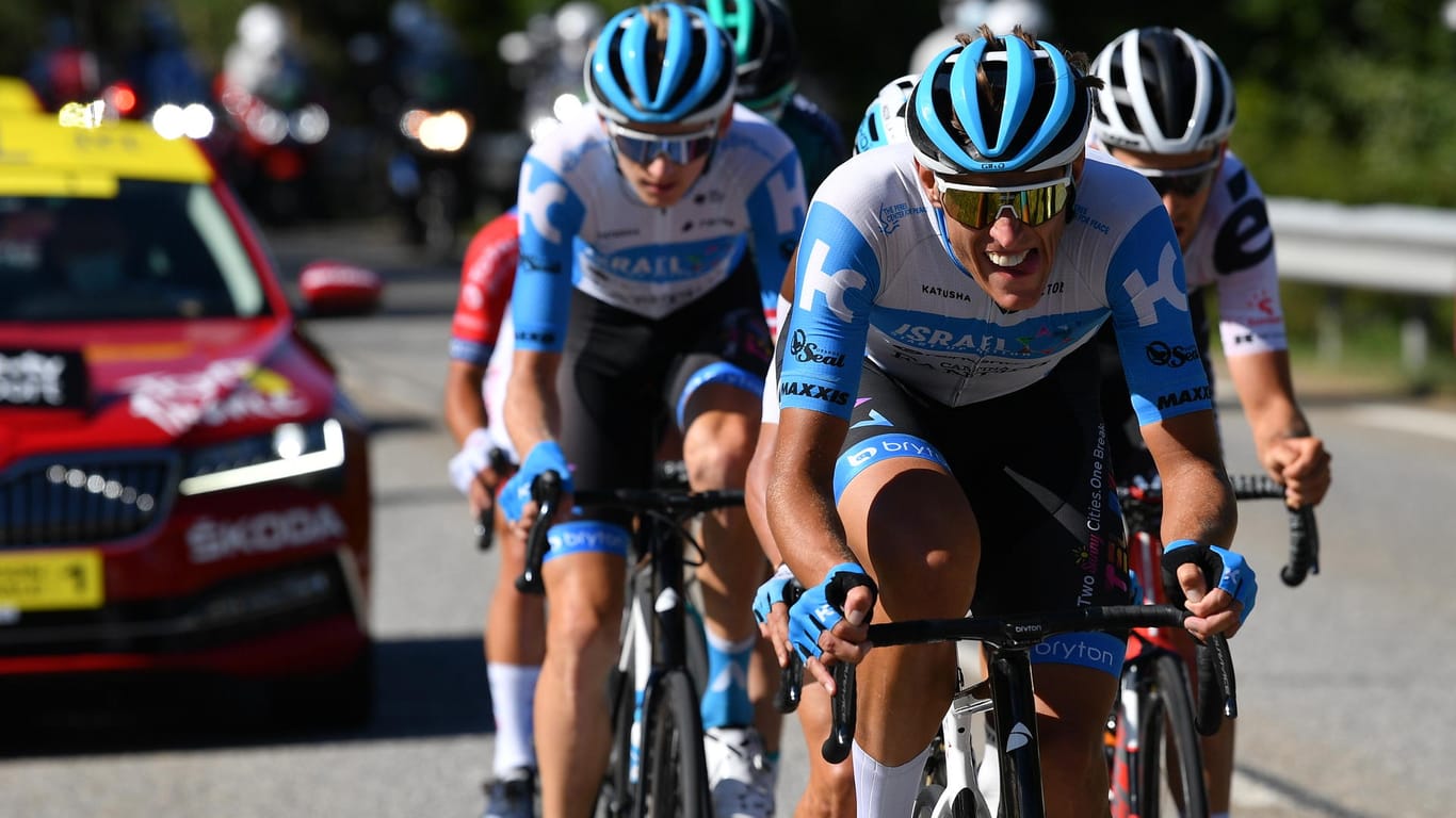 Tour de France: Der Deutsche Nils Politt von Israel-Start-Up-Nation fuhr lange in der Ausreißergruppe mit – musste am Ende aber abreißen lassen.