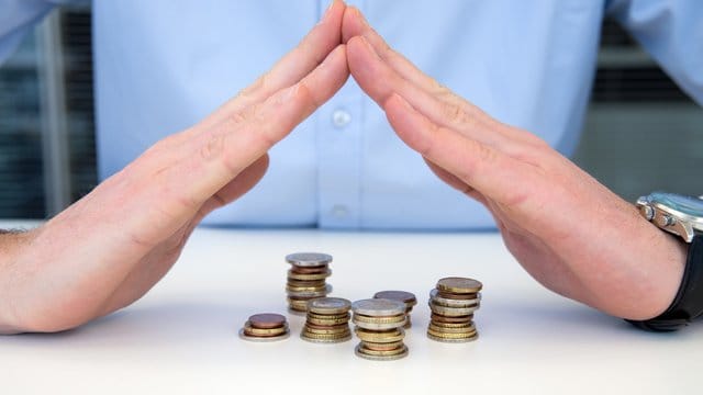 Die perfekte Geldanlage? Geringes Risiko, hohe Rendite und ständige Verfügbarkeit. Die perfekte Geldanlage? Geringes Risiko, hohe Rendite und ständige Verfügbarkeit.