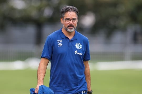 Schalkes Cheftrainer David Wagner warnt vor einer zu hohen Erwartungshaltung.