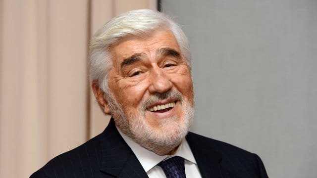 Der deutsche Schauspieler Mario Adorf nimmt Stellung zur Corona-Krise.