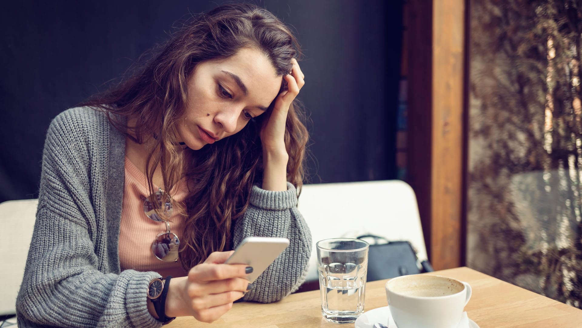 Freundschaft: Scheint es so, dass der Freund oder die Freundin kein Interesse mehr hat, lohnt sich ein bisschen Nachforschung.