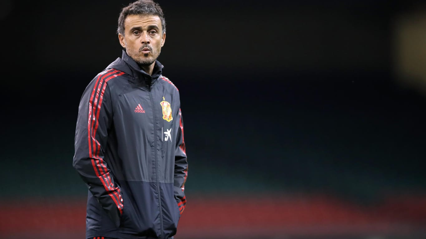 Luis Enrique: Der spanische Nationaltrainer hat vor dem Spiel gegen Deutschland sämtliche neue Herausforderungen mit der "La Roja".