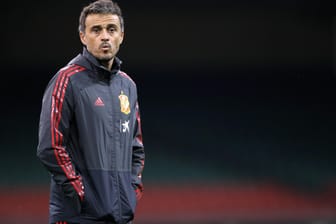 Luis Enrique: Der spanische Nationaltrainer hat vor dem Spiel gegen Deutschland sämtliche neue Herausforderungen mit der "La Roja".
