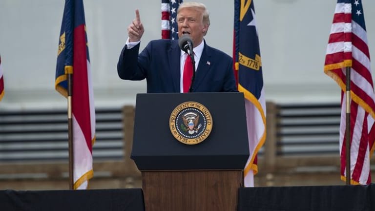 Donald Trump: Der US-Präsident hat Briefwähler bei der Wahl im November zum Versuch einer doppelten Stimmabgabe – und damit zu einer potenziell illegalen Handlung ermutigt.