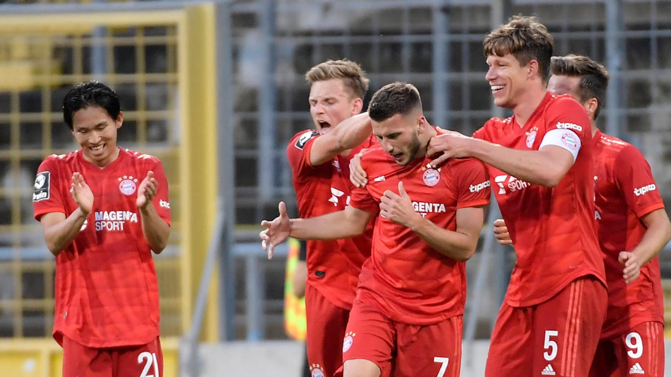 FC Bayern II: Das U23-Team des Rekordmeisters jubelte vergangene Saison über den Drittliga-Titel. Nun gibt es jedoch Grund zur Sorge.