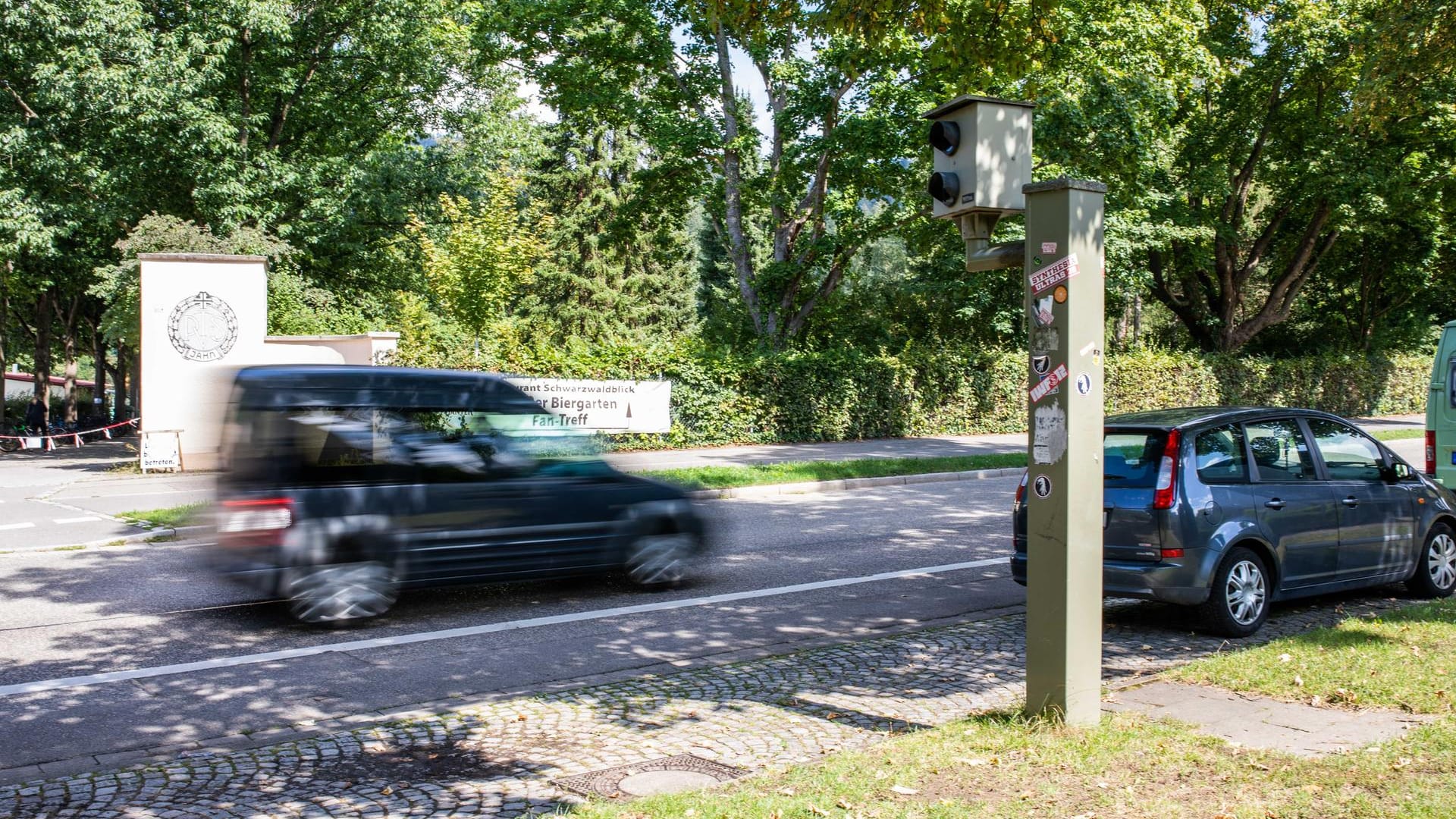 Blitzer: Die Innen- und Verkehrsminister der Länder sind sich in der Debatte über die Novelle der Straßenverkehrsordnung nicht einig. Nun könnten sie einen Kompromiss schließen.