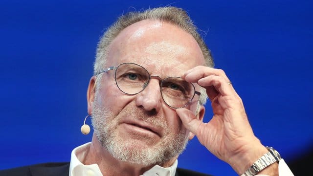 Karl-Heinz Rummenigge ist der Vorstandsvorsitzende des FC Bayern München. Karl-Heinz Rummenigge ist der Vorstandsvorsitzende des FC Bayern München.