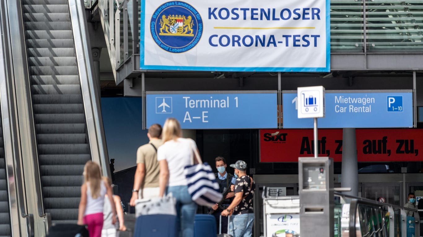 Flughafen München: Das Konzept der breiten Testungen in Bayern scheint an Grenzen zu stoßen.