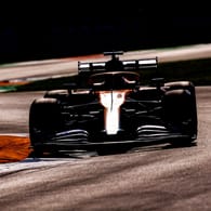 Zu Gast in Italien: Am Wochenende gastiert die Formel 1 im Monza (hier Carlos Sainz im McLaren). Zuvor wurden zwei Corona-Fälle gemeldet.