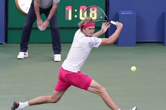 Das Drittrundenspiel zwischen Zverev und Mannarino hatte mit einigen Stunden Verspätung begonnen.