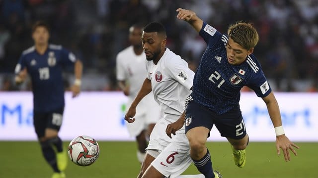 Arminia Bielefeld verpflichtete den japanischen Fußball-Nationalspieler Ritsu Doan (r). Arminia Bielefeld verpflichtete den japanischen Fußball-Nationalspieler Ritsu Doan (r).