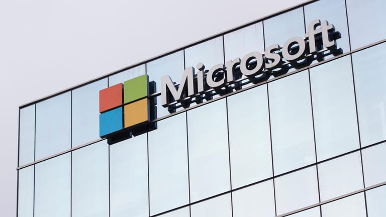 Microsoft-Büro: Immer wieder geben sich Online-Betrüger als Microsoft-Mitarbeiter aus, um Windows-Nutzer abzuzocken.