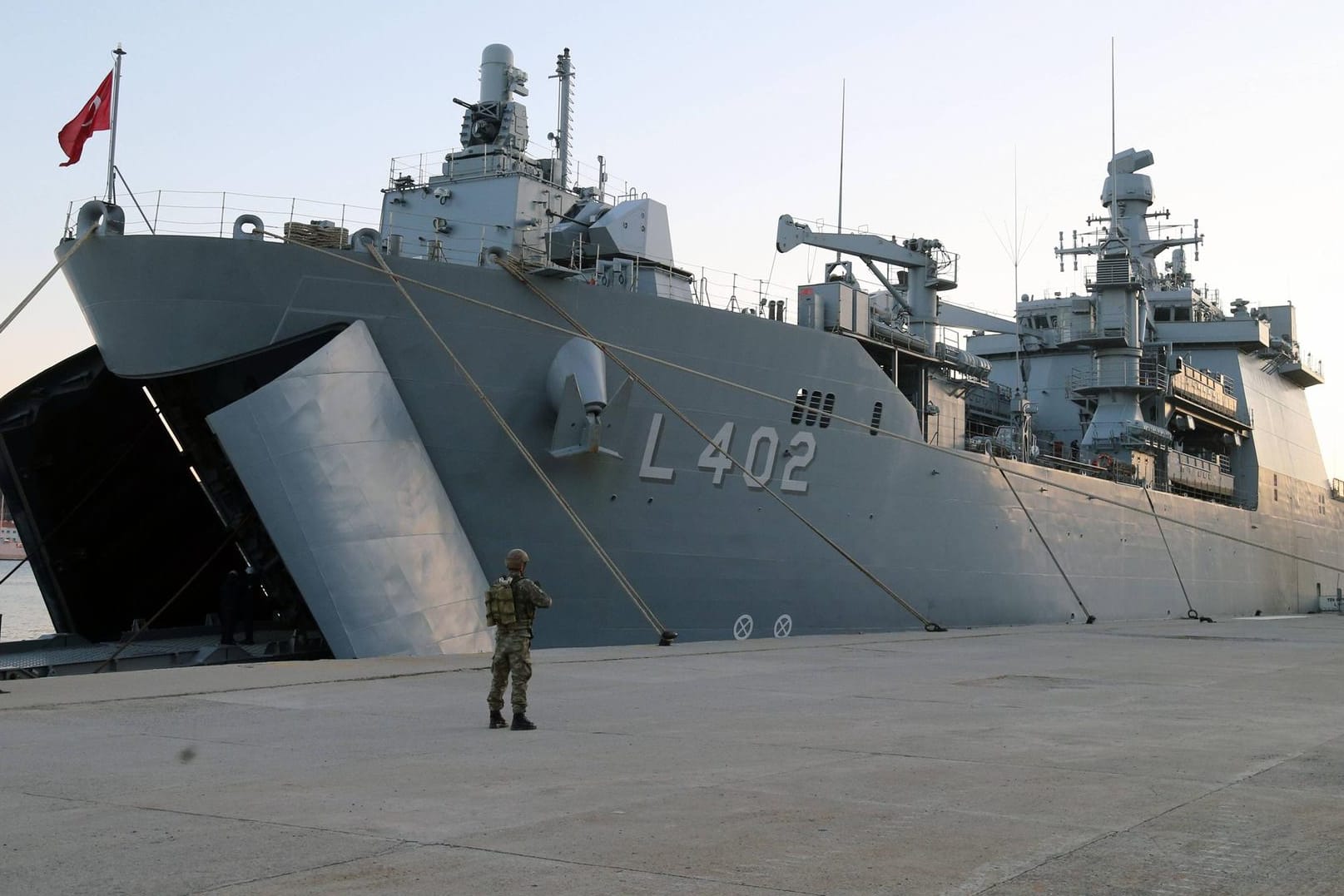 Ein türkisches Marineschiff bei einer Übung im März 2019: Inmitten des Gasstreits im Mittelmeer plant die Türkei ein weiteres Manöver.