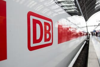 Deutsche Bahn: Die Deutsche Bahn senkt ihre Fahrpreise für junge Leute vorübergehend deutlich ab.