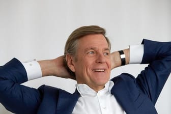 Claus Kleber bleibt dem ZDF-"heute journal" treu.