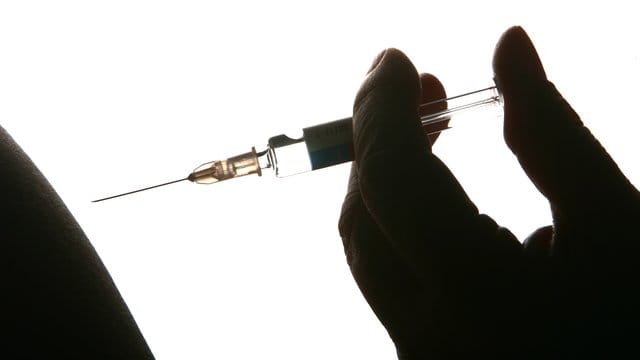 Machen oder nicht? Für eine Grippeimpfung bei Kindern gibt es gute Argumente. Machen oder nicht? Für eine Grippeimpfung bei Kindern gibt es gute Argumente.