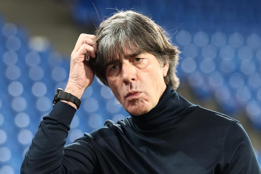 Joachim Löw: Die Nations-League-Partien dürften dem Bundestrainer neben Kopfschmerzen auch Erkenntnisse geliefert haben.