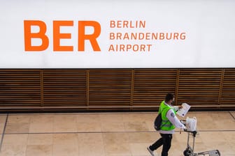 BER-Probebetrieb (Symbolbild): Die Betreibergesellschaft des Flughafens braucht dringend Geld.