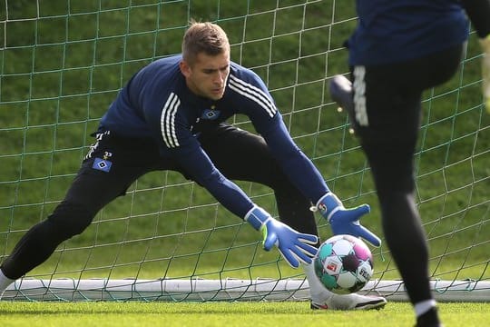 Ist nur noch die Nummer drei im HSV-Tor: Julian Pollersbeck.