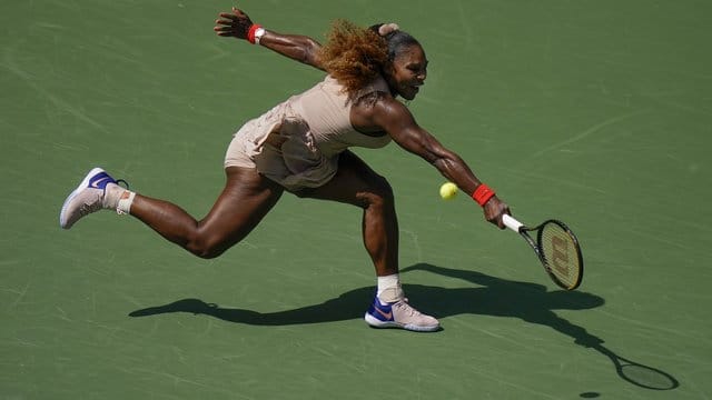 Vor einer Entscheidung über eine Teilnahme an den French Open hat Serena Williams noch Klärungsbedarf. Vor einer Entscheidung über eine Teilnahme an den French Open hat Serena Williams noch Klärungsbedarf.