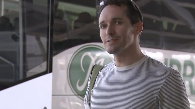 Bill Birtles, Pekinger Studiochef des australischen Fernsehsenders ABC, nach seiner Ankunft am Flughafen.