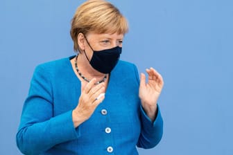 Angela Merkel: Die Bundeskanzlerin bremst die Debatte um den Bau der Ostsee-Pipeline.
