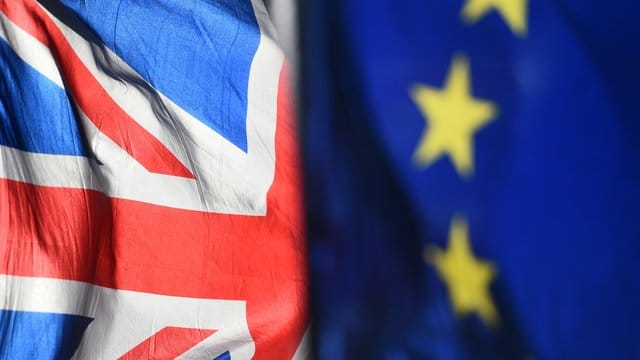 Das Abkommen ist bereits gültig, doch nun will die britische Regierung einen Gesetzesentwurf für Änderungen einbringen. Das Abkommen ist bereits gültig, doch nun will die britische Regierung einen Gesetzesentwurf für Änderungen einbringen.