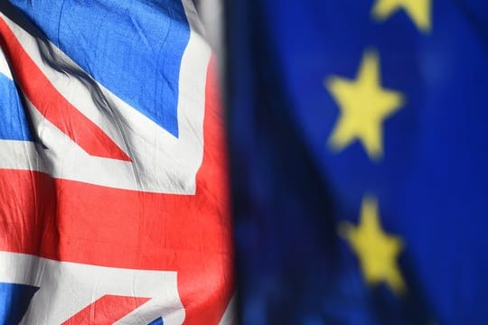 Das Abkommen ist bereits gültig, doch nun will die britische Regierung einen Gesetzesentwurf für Änderungen einbringen.