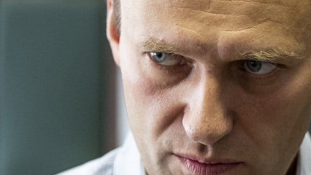 Das russische Außenministerium beklagt im Fall Nawalny eine massive "Desinformationskampagne", die als Vorwand für neue Sanktionen gegen das Land genutzt werde. Das russische Außenministerium beklagt im Fall Nawalny eine massive "Desinformationskampagne", die als Vorwand für neue Sanktionen gegen das Land genutzt werde.